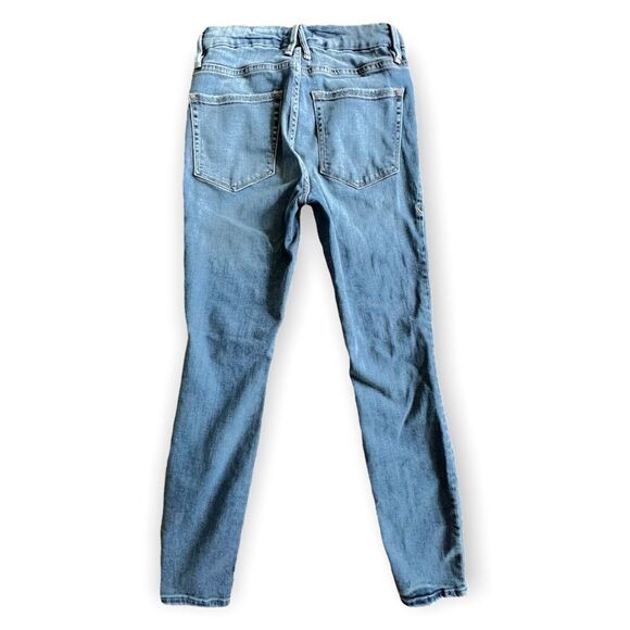 Good American Good Legs Distressed Crop Jeans - Picture 9 of 11